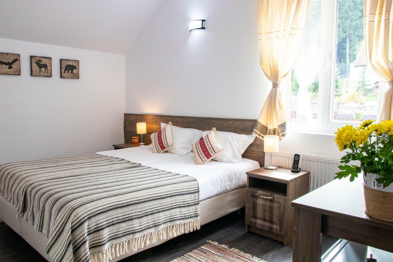 Hotel Floare De Colt Manastirea Humorului Ngoại thất bức ảnh